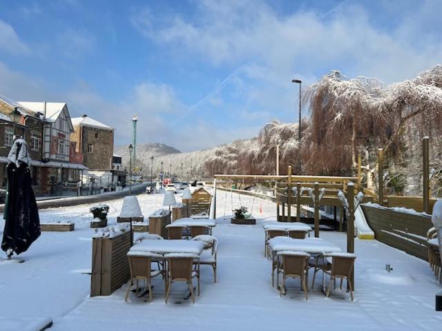 Hotel Val De La Cascade Stavelot Bagian luar foto
