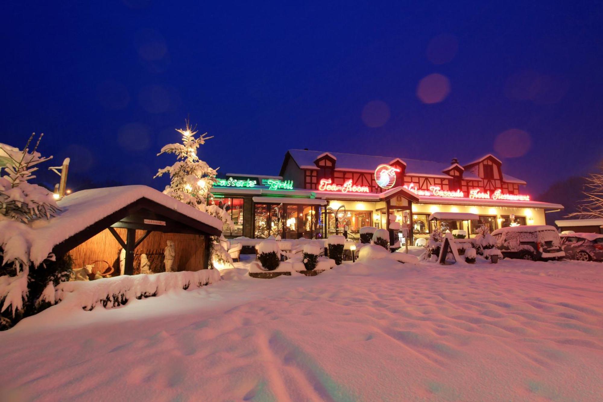 Hotel Val De La Cascade Stavelot Bagian luar foto