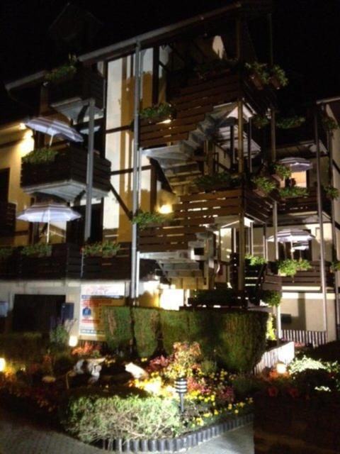 Hotel Val De La Cascade Stavelot Bagian luar foto
