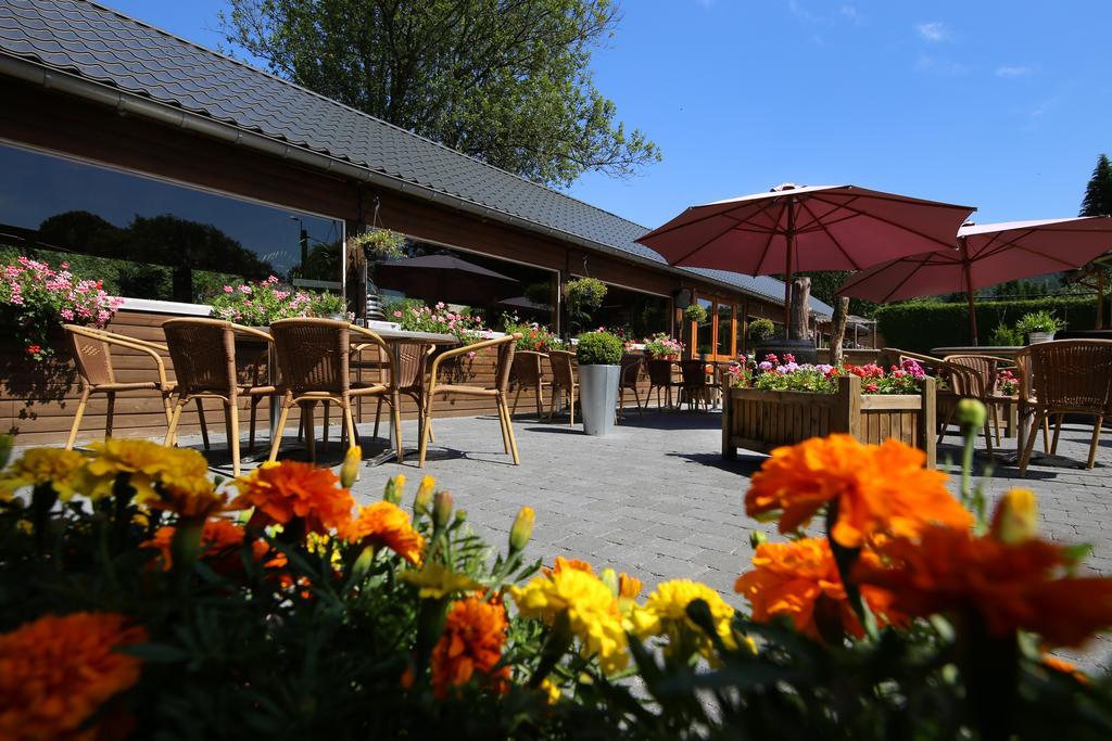 Hotel Val De La Cascade Stavelot Bagian luar foto